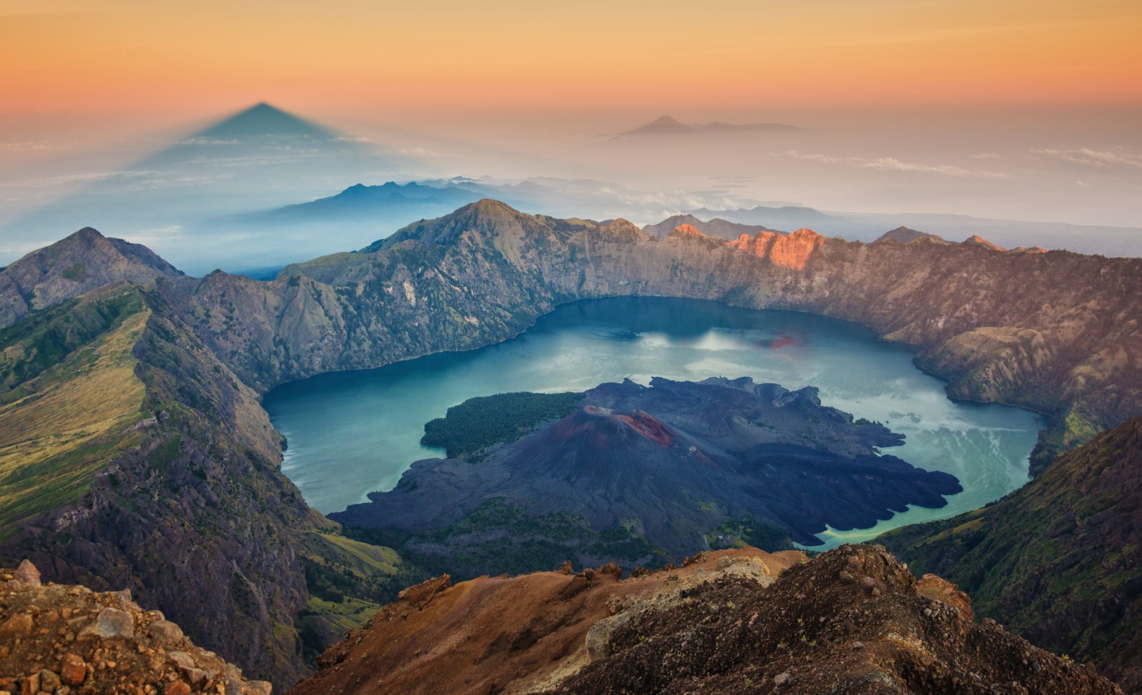 Mount Rinjani Trek